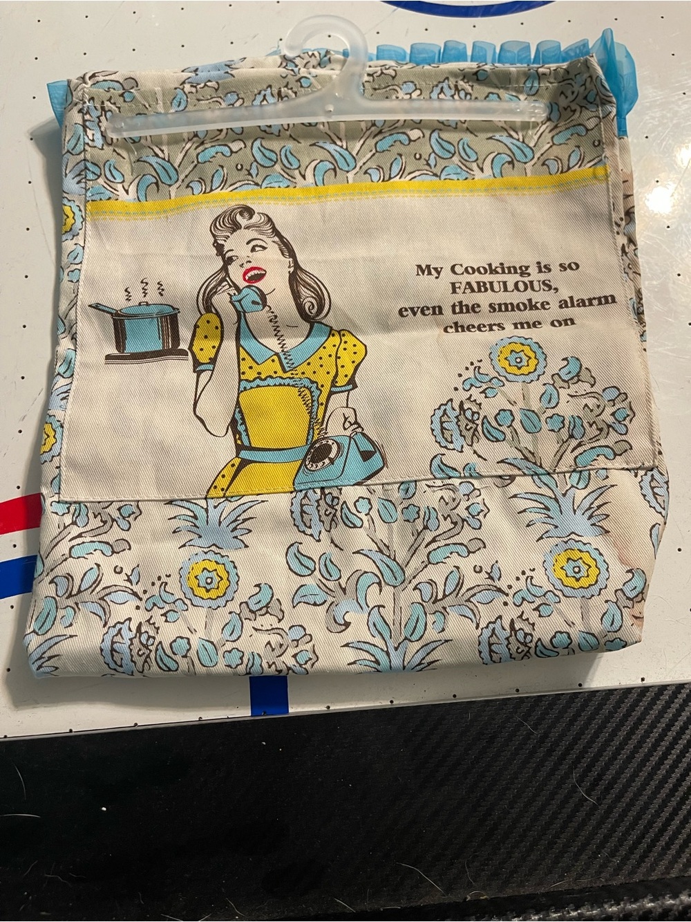 Retro Floral Print Women’s Apron in Cream and Yellow